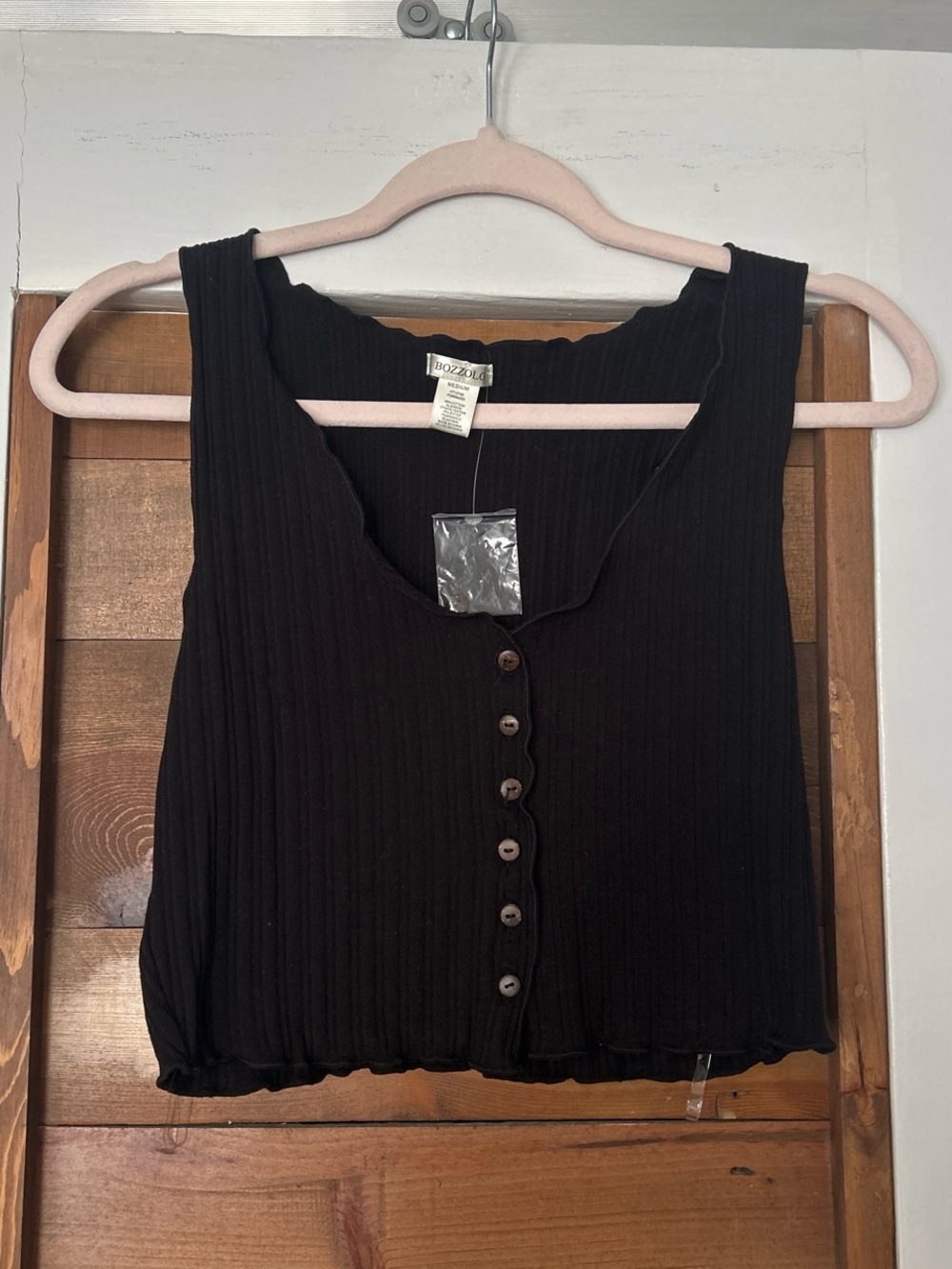 Bozzolo Black Ribbed Button-Front Cropped Tank